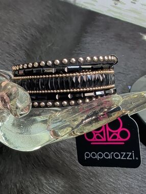 New Black Bracelet Ladies Paparazzi Rock Star Bling Gold